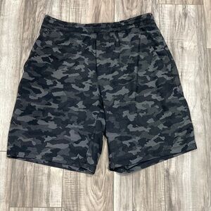 EUC Lululemon MENS Pacebreaker 9” Lined Short, L
